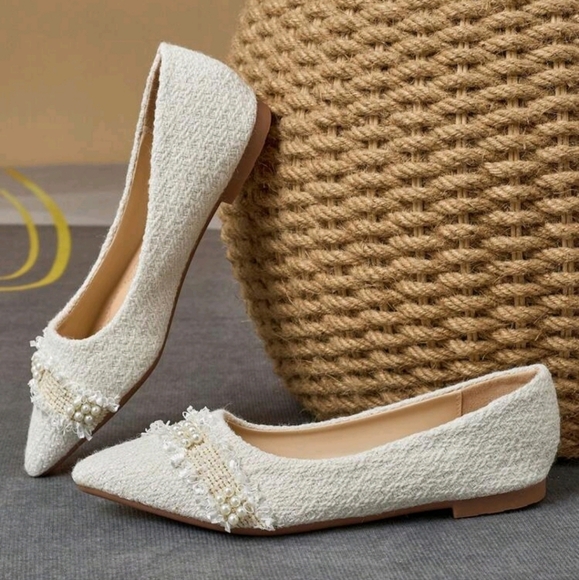 Women's Pointed Toe Flat Shoes,French Style Slip-On Faux Pearl Party/Work Shoes - Picture 2 of 6